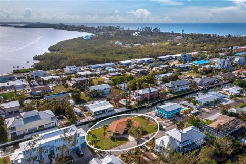 House in Longboat Key, Florida 2 bedrooms, 115.38 sq.m. № 1649949 - photo 27
