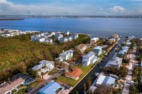 House in Longboat Key, Florida 2 bedrooms, 115.38 sq.m. № 1649949 - photo 25