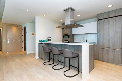 Condo in Key Biscayne, Florida, 2 bedrooms  № 2037216 - photo 26