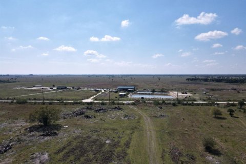 Commercial property in Okeechobee, Florida № 2251750 - photo 6