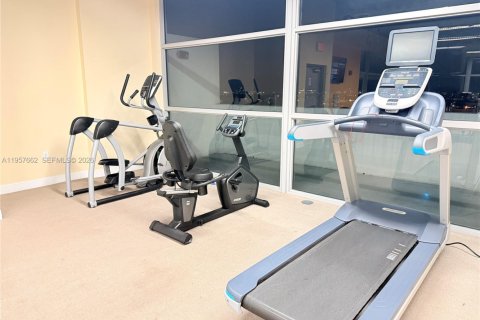 Купить кондоминиум в Майами, Флорида 2 спальни, 91.42м2, № 2011589 - фото 9