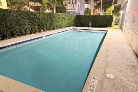 Купить кондоминиум в Майами, Флорида 2 спальни, 91.42м2, № 2011589 - фото 4