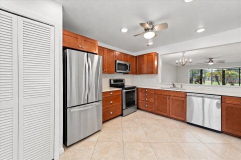 Condo in Bradenton, Florida, 2 bedrooms  № 2379023 - photo 6