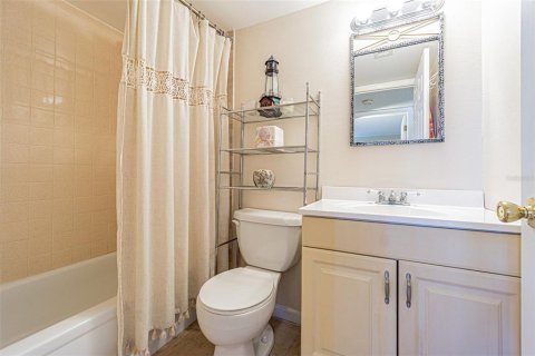 Condominio en alquiler en Belleair, Florida, 2 dormitorios, 99.22 m2 № 1818015 - foto 19