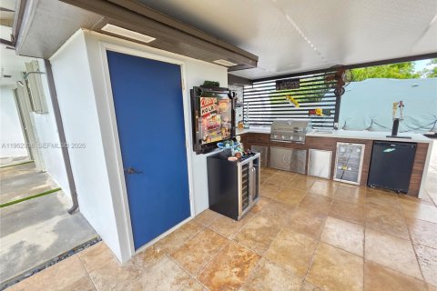 Villa ou maison à vendre à Miami Gardens, Floride: 4 chambres, 136.85 m2 № 2023843 - photo 24