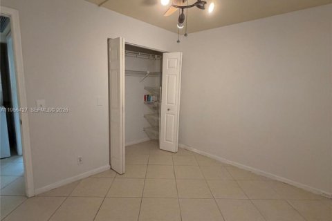 Купить кондоминиум в Пемброк-Пайнс, Флорида 2 спальни, 110.74м2, № 2012058 - фото 15