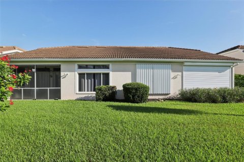 House in Fort Myers, Florida 2 bedrooms, 126.07 sq.m. № 1827854 - photo 25