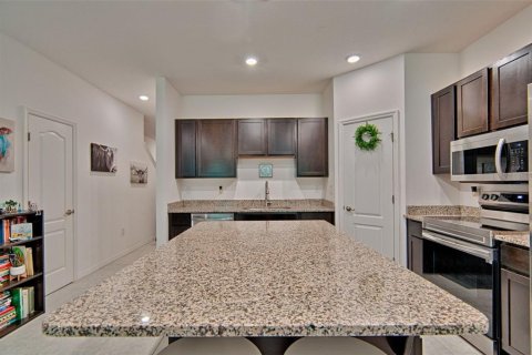Townhouse in Newberry, Florida 3 bedrooms, 151.9 sq.m. № 1719665 - photo 8