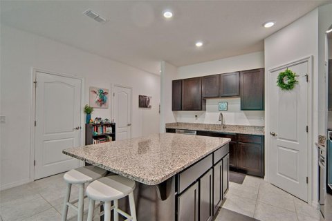 Townhouse in Newberry, Florida 3 bedrooms, 151.9 sq.m. № 1719665 - photo 9