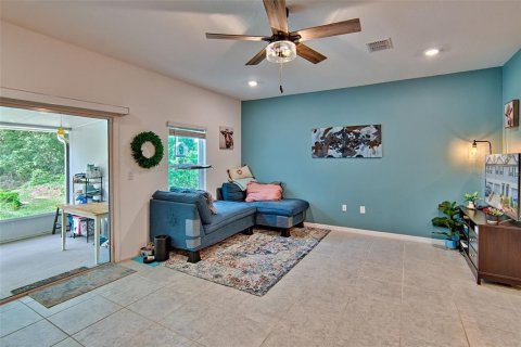 Townhouse in Newberry, Florida 3 bedrooms, 151.9 sq.m. № 1719665 - photo 11