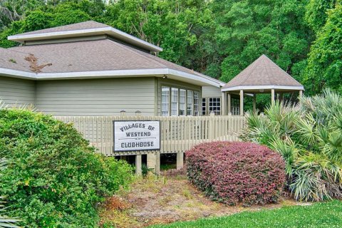 Townhouse in Newberry, Florida 3 bedrooms, 151.9 sq.m. № 1719665 - photo 24