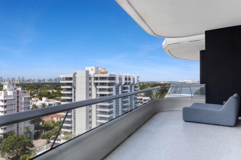 Condominio en venta en Miami Beach, Florida, 4 dormitorios, 386.94 m2 № 1926274 - foto 29