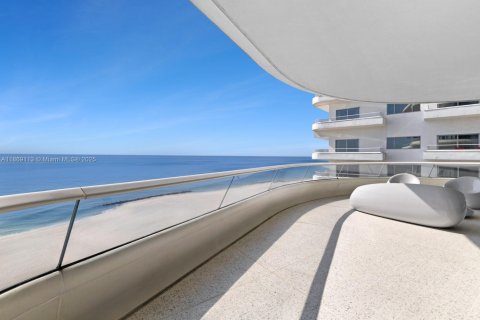 Condominio en venta en Miami Beach, Florida, 4 dormitorios, 386.94 m2 № 1926274 - foto 15