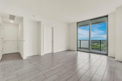 Condo in Sunrise, Florida, 2 bedrooms  № 1859534 - photo 27