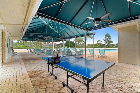 House in Palm City, Florida 3 bedrooms, 230.12 sq.m. № 987325 - photo 1