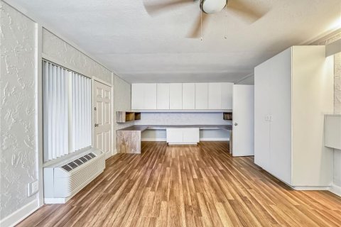 Villa ou maison à louer à Tampa, Floride: 4 chambres, 203.27 m2 № 2390912 - photo 11