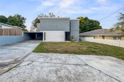 Villa ou maison à Tampa, Floride 4 chambres, 203.27 m2 № 2390912