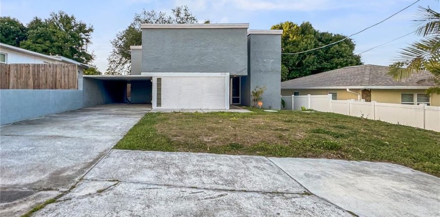 Villa ou maison à Tampa, Floride 4 chambres, 203.27 m2 № 2390912