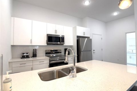 Touwnhouse à louer à Davenport, Floride: 5 chambres, 199.09 m2 № 2106942 - photo 5