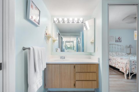 Condo in Jupiter, Florida, 2 bedrooms  № 2379888 - photo 9