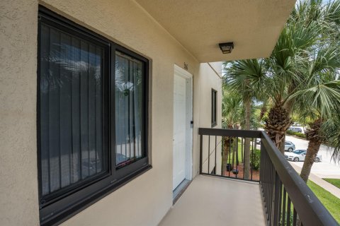 Condo in Jupiter, Florida, 2 bedrooms  № 2379888 - photo 29
