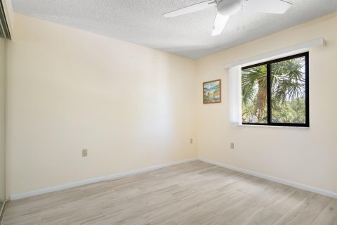 Condo in Jupiter, Florida, 2 bedrooms  № 2379888 - photo 17