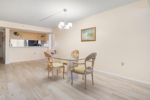 Condo in Jupiter, Florida, 2 bedrooms  № 2379888 - photo 12