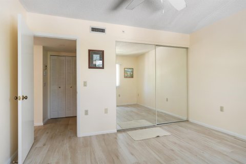 Condo in Jupiter, Florida, 2 bedrooms  № 2379888 - photo 18
