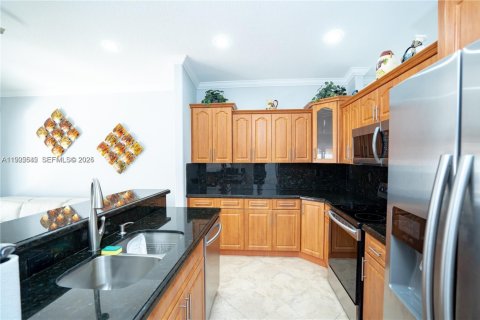 Купить виллу или дом в Майами-Лейкс, Флорида 3 спальни, 161.46м2, № 1985694 - фото 17