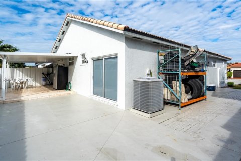 Купить виллу или дом в Майами-Лейкс, Флорида 3 спальни, 161.46м2, № 1985694 - фото 5