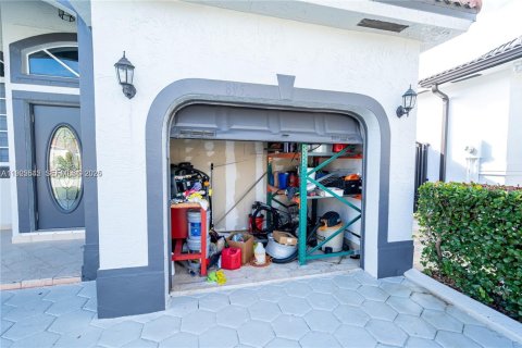 Купить виллу или дом в Майами-Лейкс, Флорида 3 спальни, 161.46м2, № 1985694 - фото 6