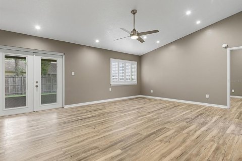 Villa ou maison à vendre à Apopka, Floride: 2 chambres, 107.58 m2 № 1898770 - photo 8