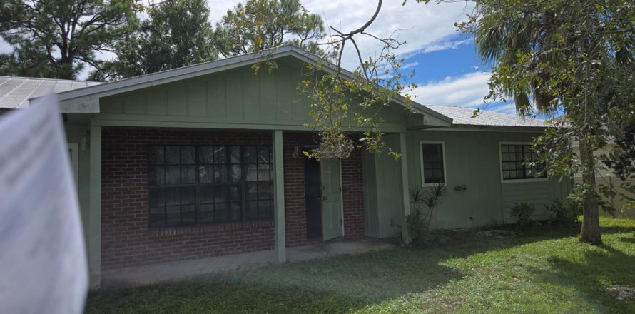 Casa en Port St. Lucie, Florida 2 dormitorios, 110.09 m2 № 2382697