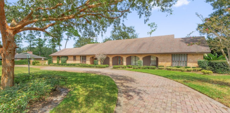 Casa en Jacksonville, Florida 5 dormitorios, 377.09 m2 № 772059
