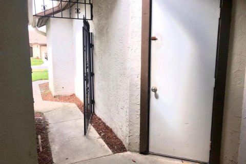 House in Orlando, Florida 2 bedrooms, 112.88 sq.m. № 1773993 - photo 13