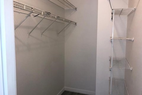 House in Orlando, Florida 2 bedrooms, 112.88 sq.m. № 1773993 - photo 12