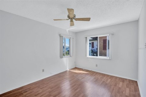 Casa en venta en Palm Harbor, Florida, 2 dormitorios, 123.75 m2 № 1597432 - foto 28