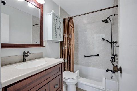 House in Palm Harbor, Florida 2 bedrooms, 123.75 sq.m. № 1597432 - photo 29