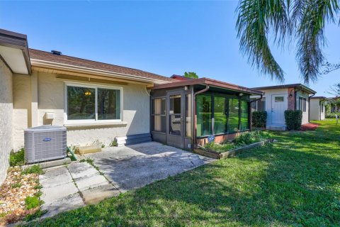 Villa ou maison à vendre à Palm Harbor, Floride: 2 chambres, 123.75 m2 № 1597432 - photo 26