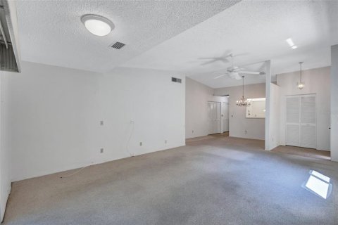 Casa en venta en Palm Harbor, Florida, 2 dormitorios, 123.75 m2 № 1597432 - foto 15