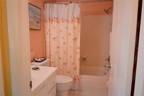 Condominio en venta en Seminole, Florida, 2 dormitorios, 119.38 m2 № 2108525 - foto 27