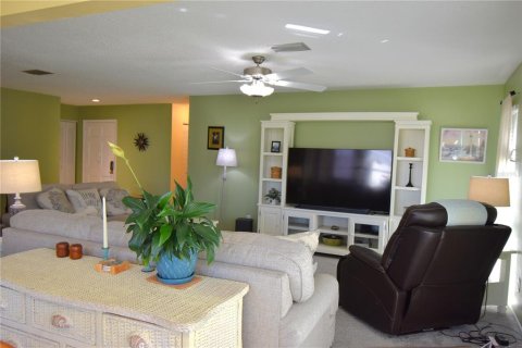 Condominio en venta en Seminole, Florida, 2 dormitorios, 119.38 m2 № 2108525 - foto 9