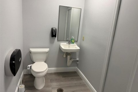 Immobilier commercial à louer à Temple Terrace, Floride: 120.77 m2 № 2129694 - photo 19