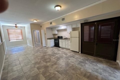 Appartement à louer à Eustis, Floride: 1 chambre, 74.32 m2 № 1760198 - photo 7