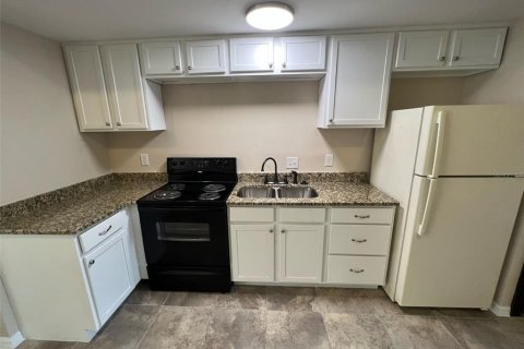 Appartement à louer à Eustis, Floride: 1 chambre, 74.32 m2 № 1760198 - photo 9