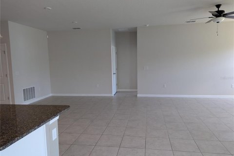 Casa en alquiler en Mount Dora, Florida, 3 dormitorios, 185.43 m2 № 1914032 - foto 10