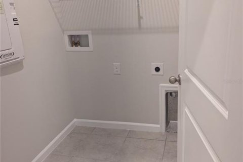 Casa en alquiler en Mount Dora, Florida, 3 dormitorios, 185.43 m2 № 1914032 - foto 24