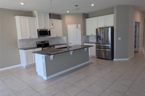 Casa en alquiler en Mount Dora, Florida, 3 dormitorios, 185.43 m2 № 1914032 - foto 3