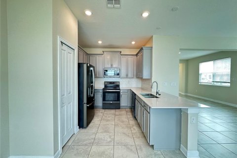 Villa ou maison à vendre à Kissimmee, Floride: 4 chambres, 192.03 m2 № 2104568 - photo 11