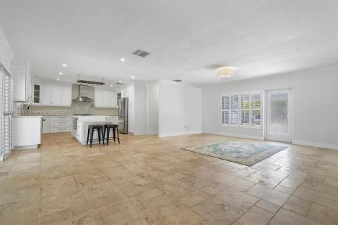 House in Miami Shores, Florida 4 bedrooms, 243.13 sq.m. № 1976121 - photo 13